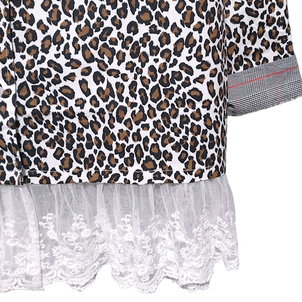 Tizzie Leopard Print Button Up Lace Hem Collared Blouse Top Women Size Small NWT - Picture 11 of 12